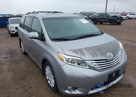 2015 Toyota Sienna Limited 7 Passenger z USA, uszkodzony, nr VIN 5TDYK3DC6FS557486